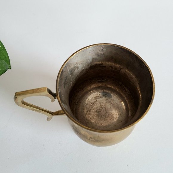 Vintage brass cup - Picture 3 of 8